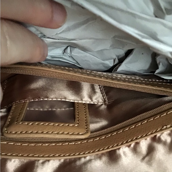 Joy and Iman Travel Purse - Picture 5 of 10